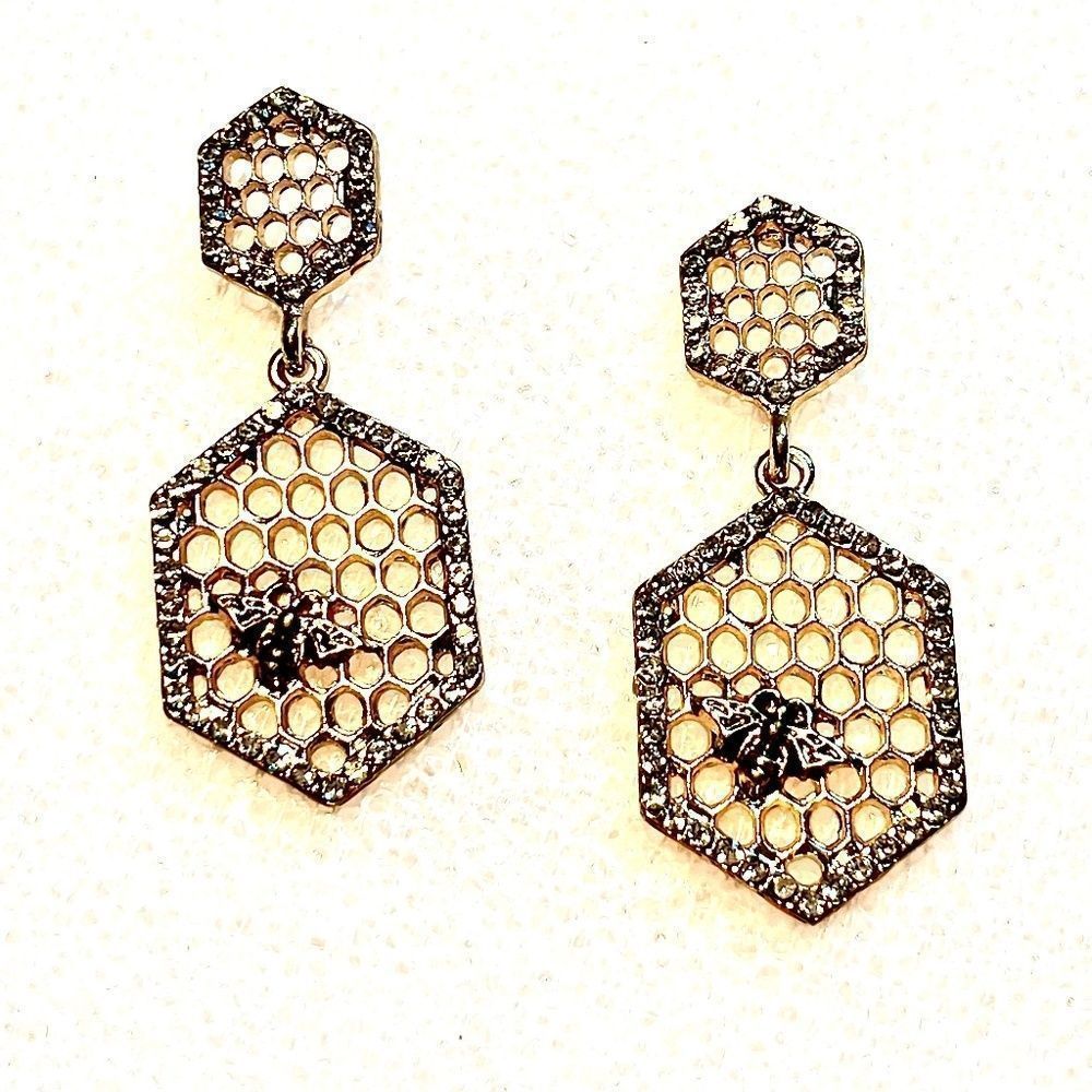 🏷️ Honeycomb Dangle Earrings With Bees Rhinestones Gold Tone